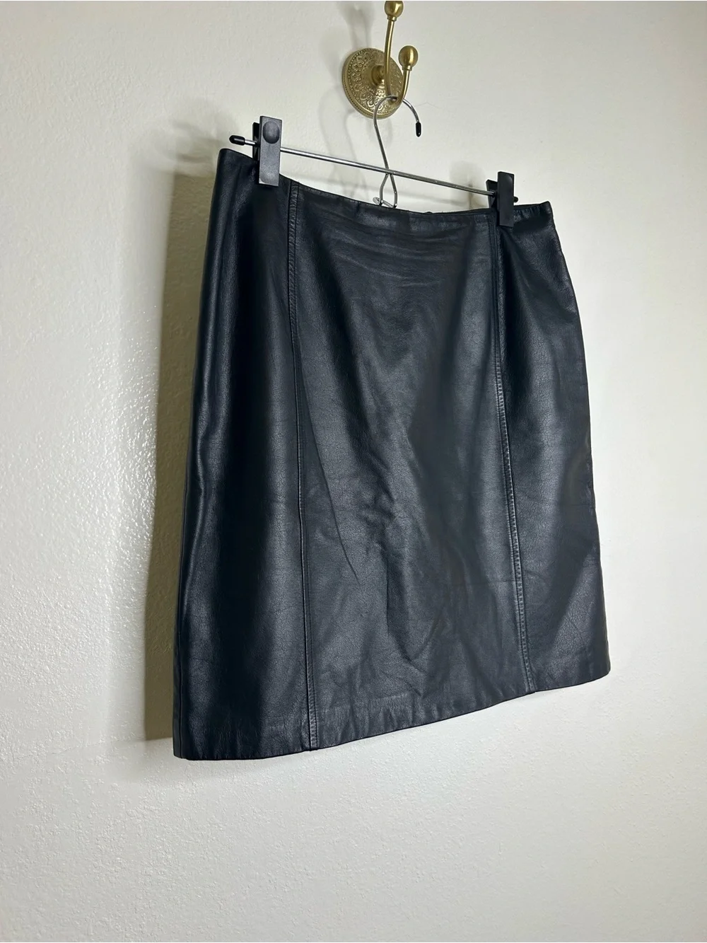 Ann Taylor LOFT 100% Genuine Leather Black Knee Length Pencil Skirt Size 8